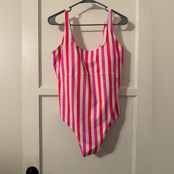 Fabletics Sunset Scoop One-Piece Swimsuit xl - Picture 5 of 7